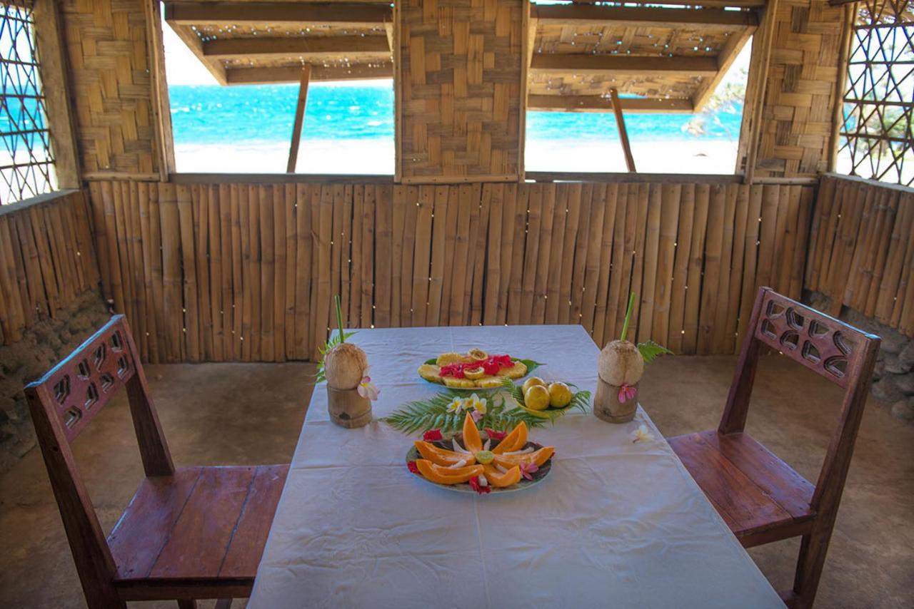 Tanna Iwaru Beach Bungalows Bed & Breakfast Bagian luar foto